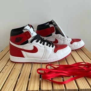 Jordan 1 Retro High OG Heritage White/University Red/Black